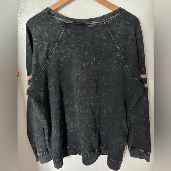 Torrid Lovesick Sweatshirt Size 1X Women’s - Picture 4 of 4
